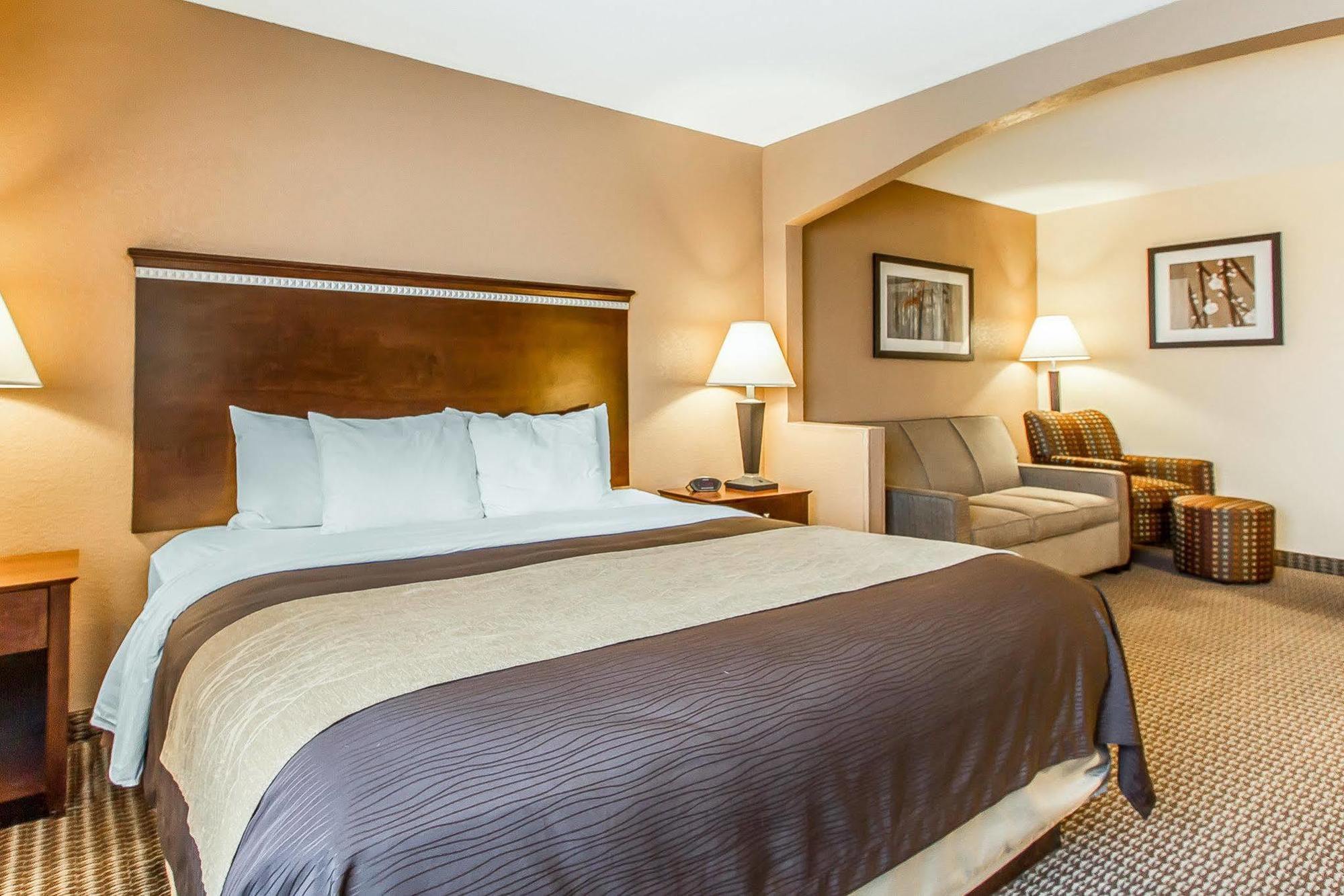 Quality & Hotel 3*